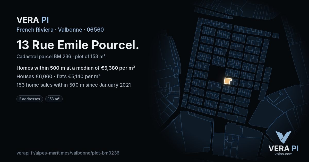 13 Rue Emile Pourcel, Valbonne at night – the plot lit, the parcels around coloured by the prices near them