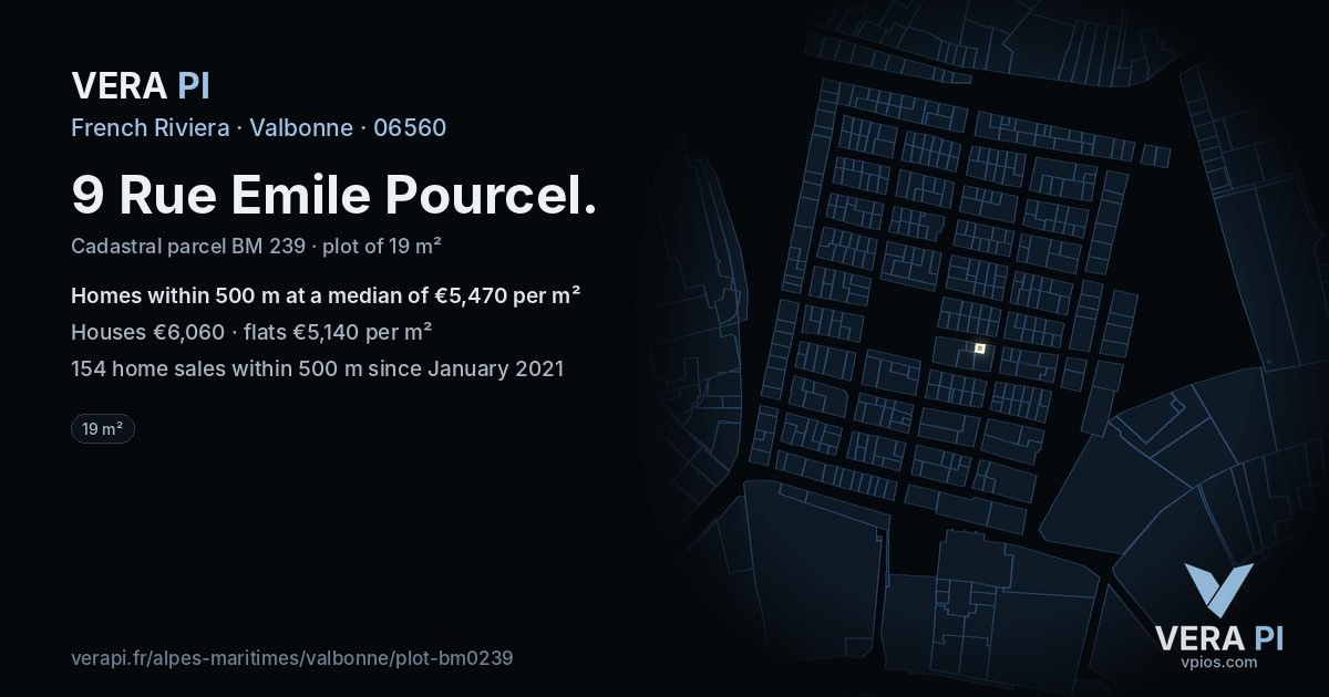 9 Rue Emile Pourcel, Valbonne at night – the plot lit, the parcels around coloured by the prices near them