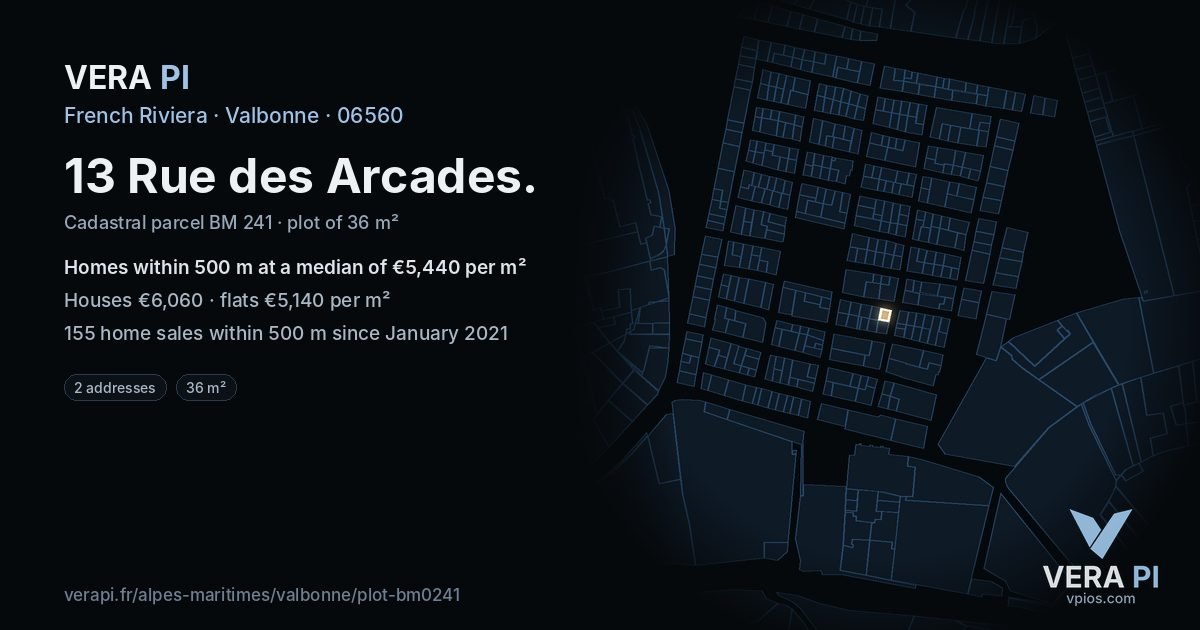 13 Rue des Arcades, Valbonne at night – the plot lit, the parcels around coloured by the prices near them