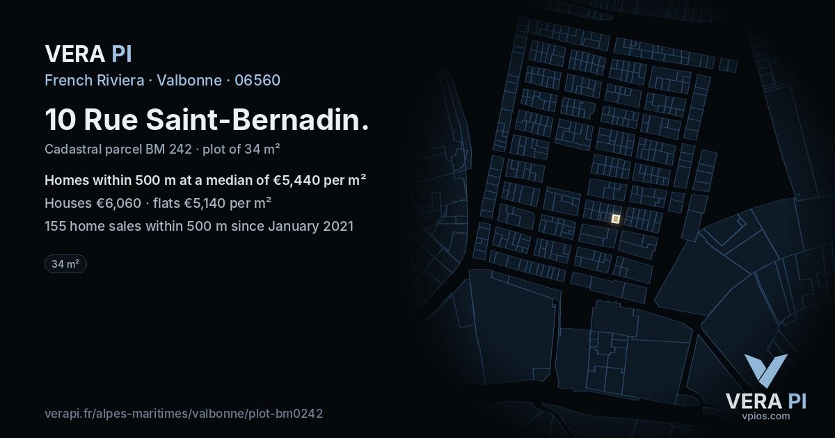 10 Rue Saint-Bernadin, Valbonne at night – the plot lit, the parcels around coloured by the prices near them