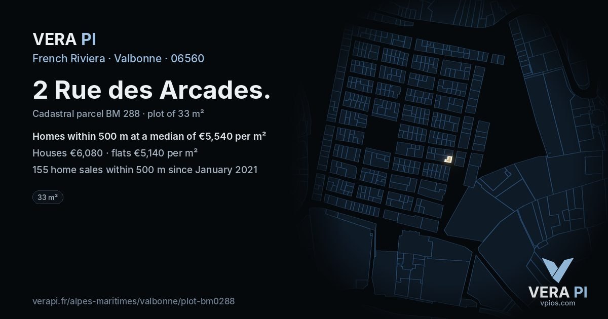2 Rue des Arcades, Valbonne at night – the plot lit, the parcels around coloured by the prices near them