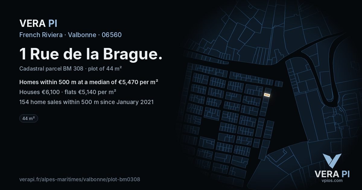 1 Rue de la Brague, Valbonne at night – the plot lit, the parcels around coloured by the prices near them