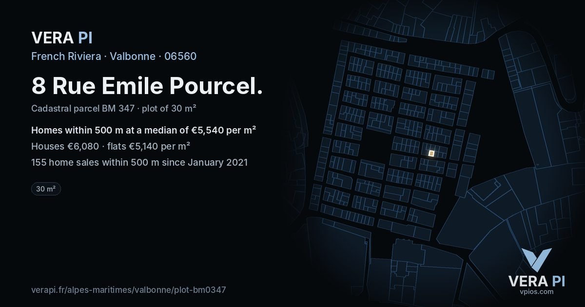8 Rue Emile Pourcel, Valbonne at night – the plot lit, the parcels around coloured by the prices near them