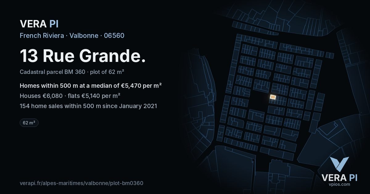 13 Rue Grande, Valbonne at night – the plot lit, the parcels around coloured by the prices near them
