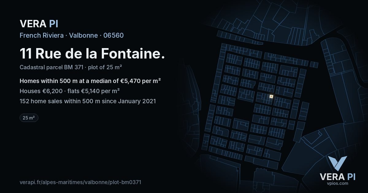 11 Rue de la Fontaine, Valbonne at night – the plot lit, the parcels around coloured by the prices near them