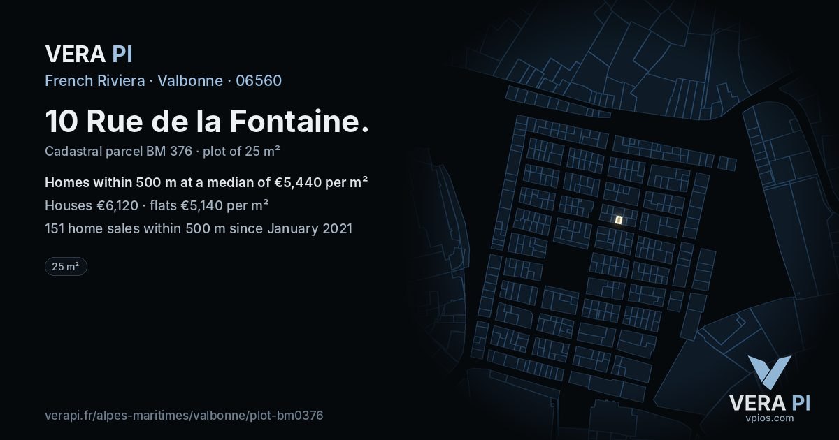 10 Rue de la Fontaine, Valbonne at night – the plot lit, the parcels around coloured by the prices near them