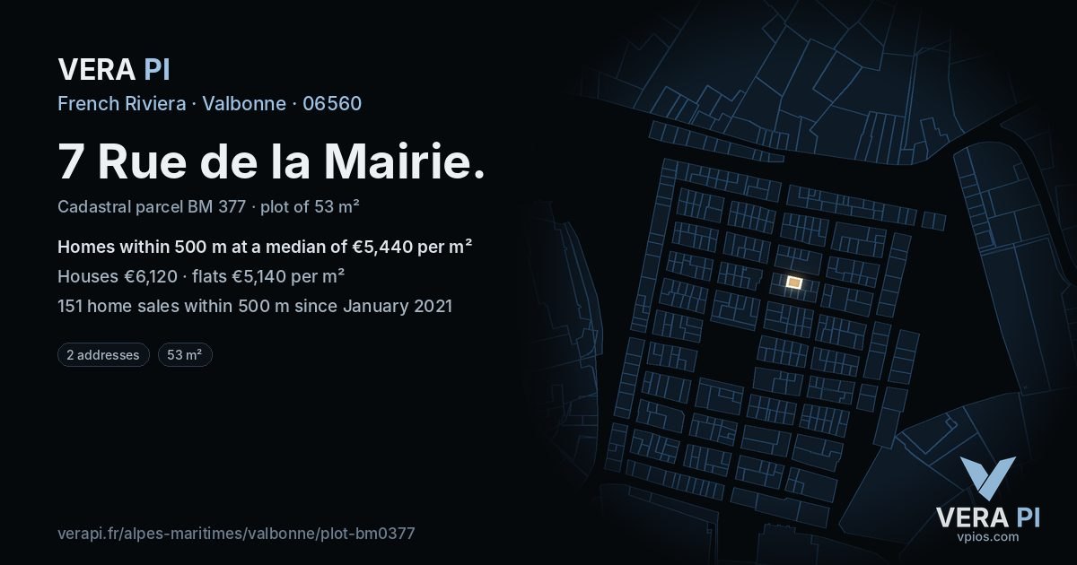 7 Rue de la Mairie, Valbonne at night – the plot lit, the parcels around coloured by the prices near them