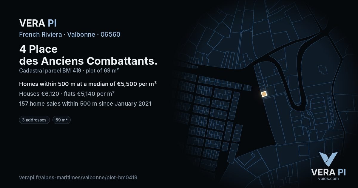 4 Place des Anciens Combattants, Valbonne at night – the plot lit, the parcels around coloured by the prices near them