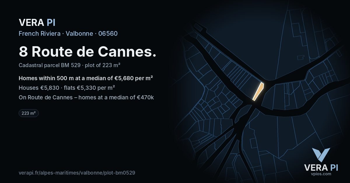 8 Route de Cannes, Valbonne at night – the plot lit, the parcels around coloured by the prices near them
