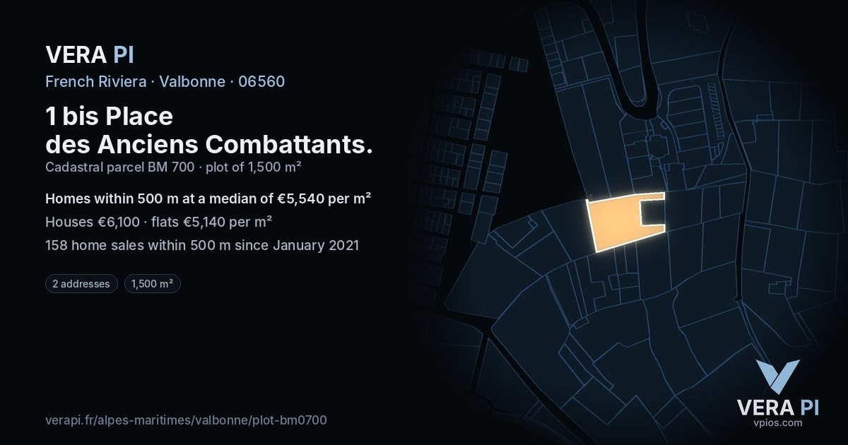 1 bis Place des Anciens Combattants, Valbonne at night – the plot lit, the parcels around coloured by the prices near them
