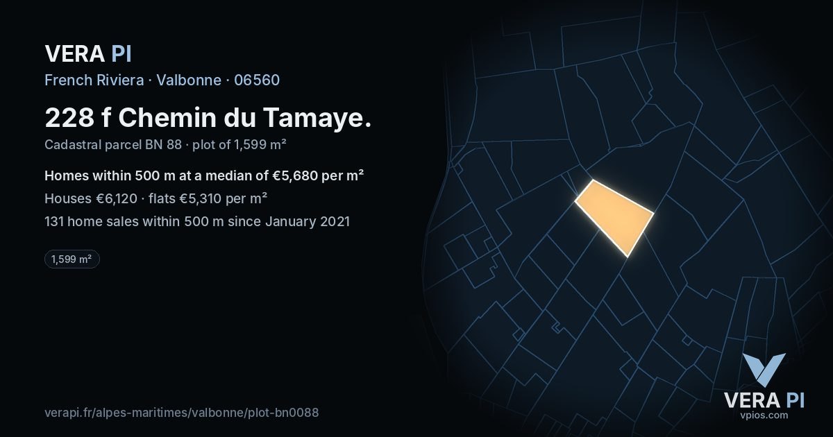 228 f Chemin du Tamaye, Valbonne at night – the plot lit, the parcels around coloured by the prices near them