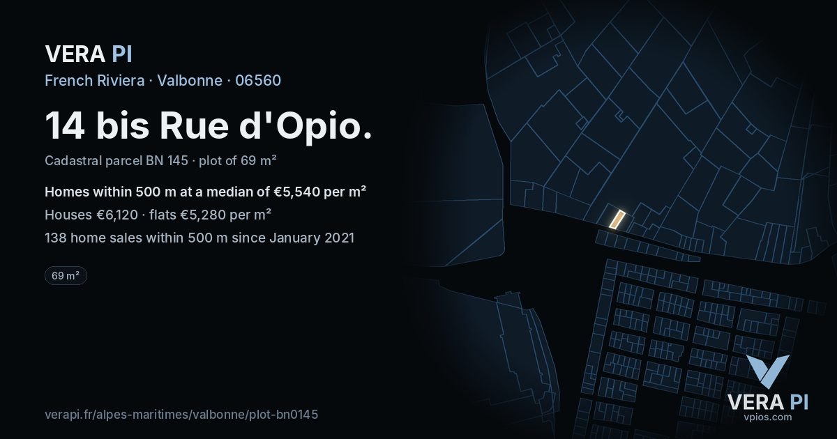 14 bis Rue d'Opio, Valbonne at night – the plot lit, the parcels around coloured by the prices near them
