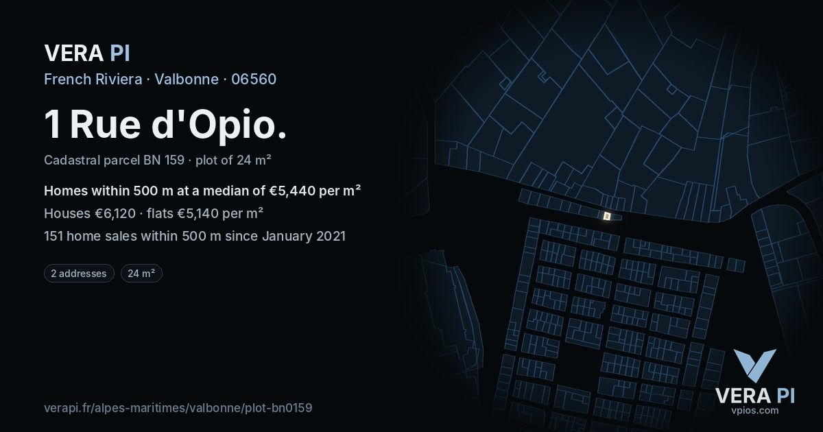 1 Rue d'Opio, Valbonne at night – the plot lit, the parcels around coloured by the prices near them