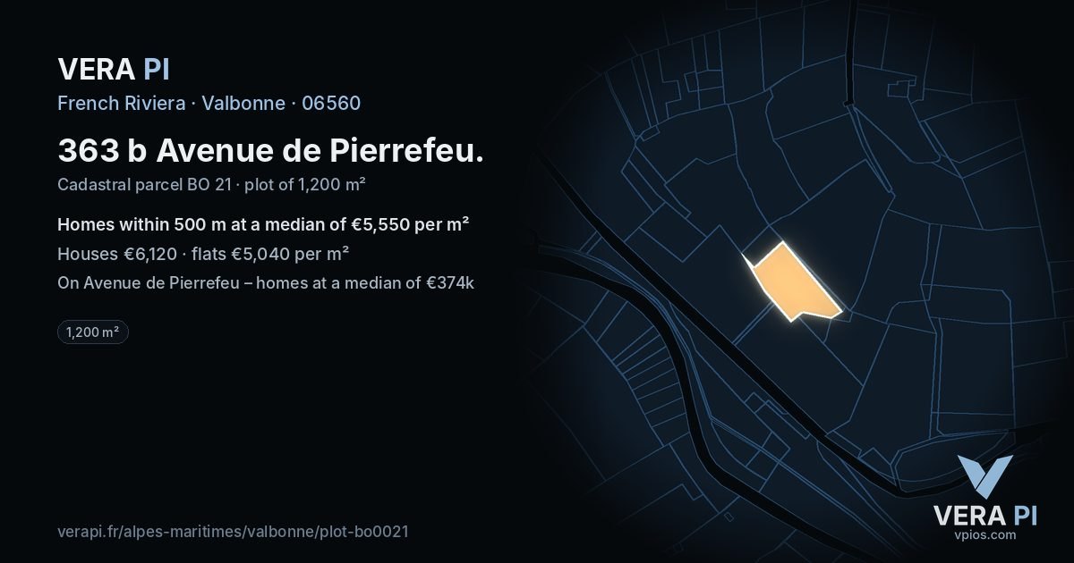 363 b Avenue de Pierrefeu, Valbonne at night – the plot lit, the parcels around coloured by the prices near them