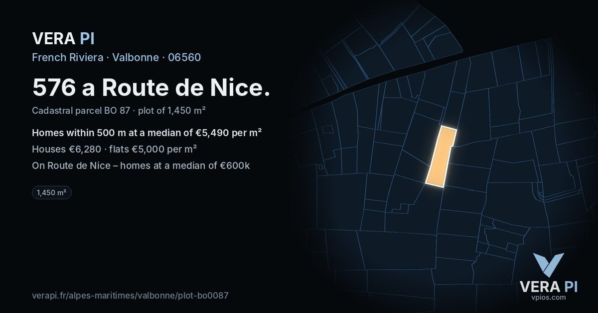 576 a Route de Nice, Valbonne at night – the plot lit, the parcels around coloured by the prices near them