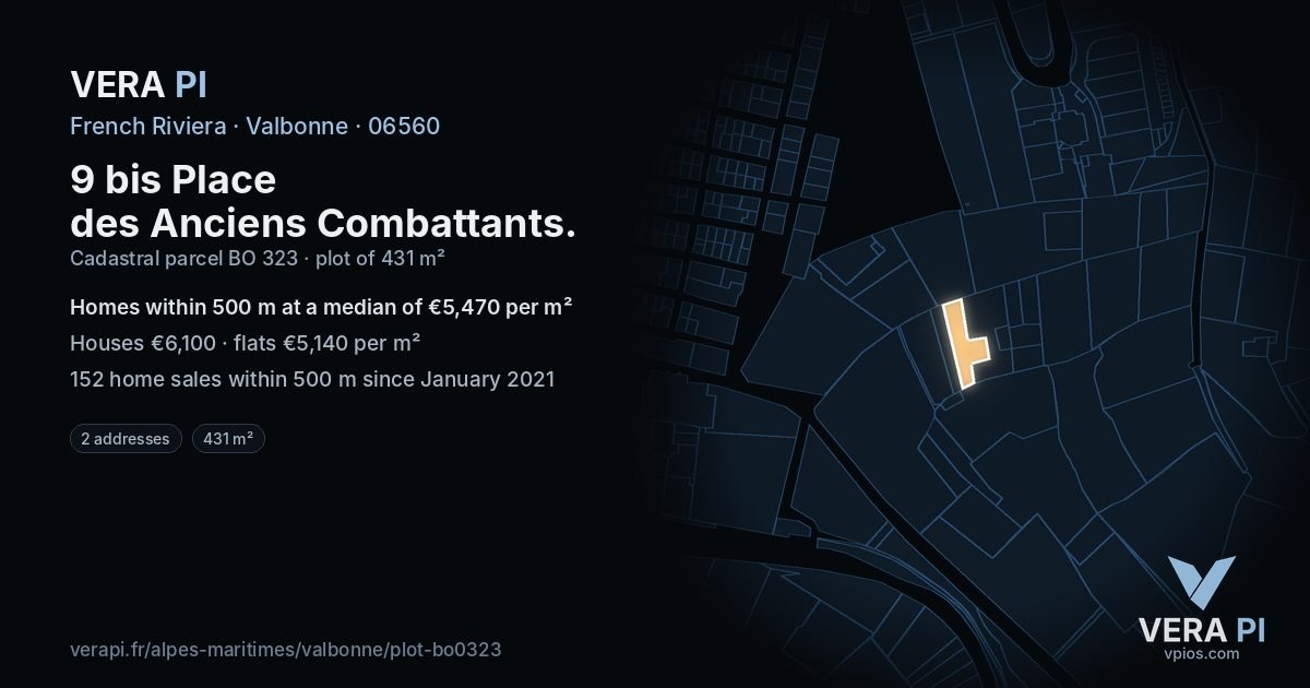 9 bis Place des Anciens Combattants, Valbonne at night – the plot lit, the parcels around coloured by the prices near them