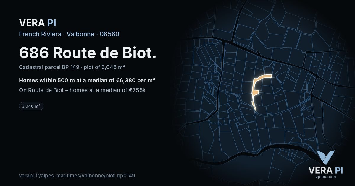 686 Route de Biot, Valbonne at night – the plot lit, the parcels around coloured by the prices near them