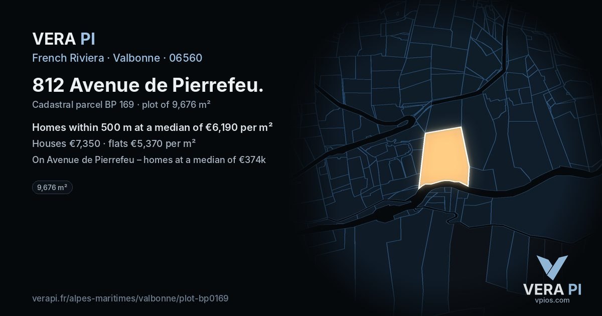 812 Avenue de Pierrefeu, Valbonne at night – the plot lit, the parcels around coloured by the prices near them