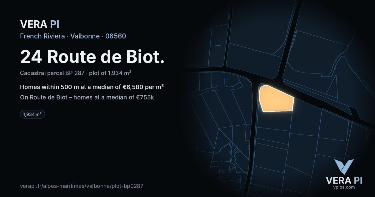 24 Route de Biot, Valbonne at night – the plot lit, the parcels around coloured by the prices near them