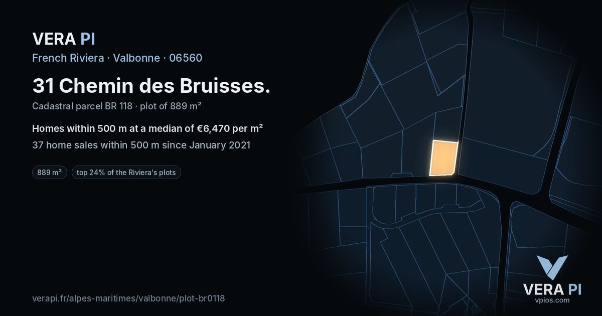 31 Chemin des Bruisses, Valbonne at night – the plot lit, the parcels around coloured by the prices near them
