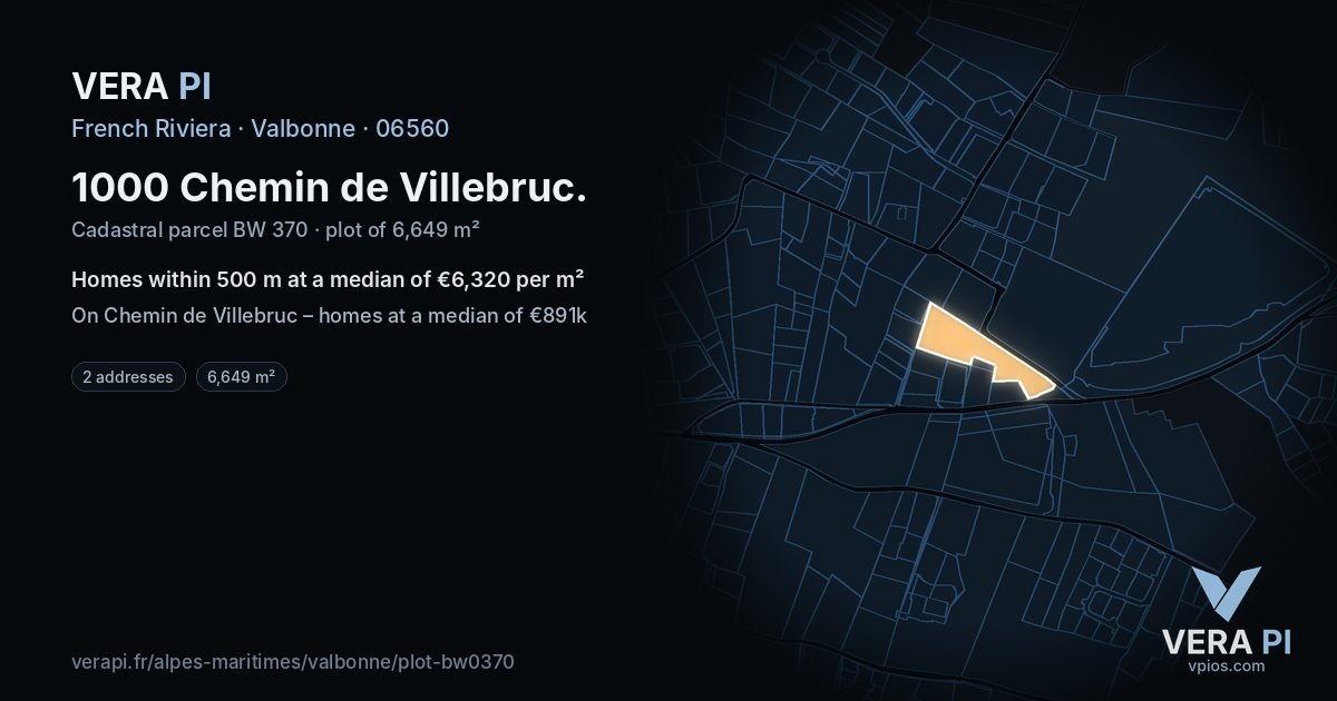 1000 Chemin de Villebruc, Valbonne at night – the plot lit, the parcels around coloured by the prices near them
