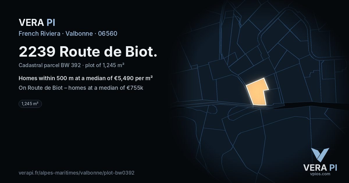 2239 Route de Biot, Valbonne at night – the plot lit, the parcels around coloured by the prices near them