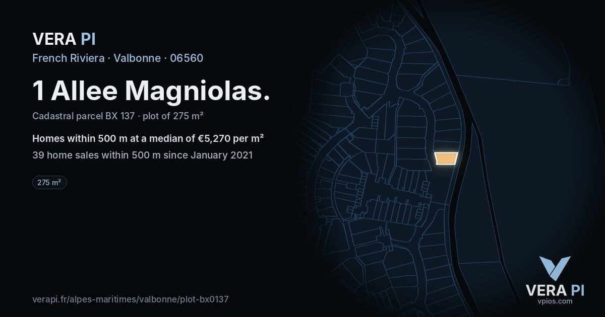1 Allee Magniolas, Valbonne at night – the plot lit, the parcels around coloured by the prices near them