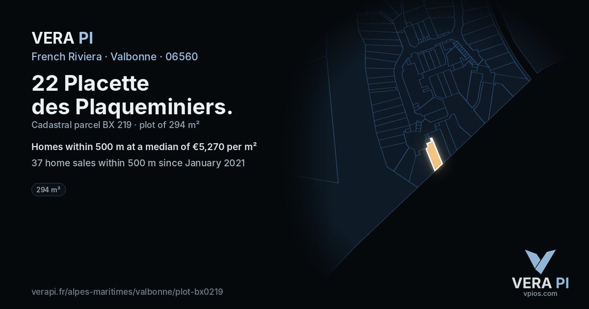 22 Placette des Plaqueminiers, Valbonne at night – the plot lit, the parcels around coloured by the prices near them