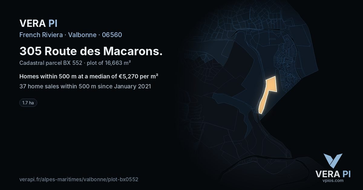 305 Route des Macarons, Valbonne at night – the plot lit, the parcels around coloured by the prices near them