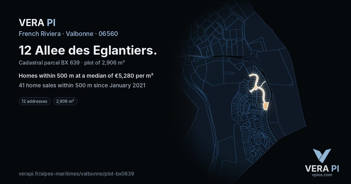 12 Allee des Eglantiers, Valbonne at night – the plot lit, the parcels around coloured by the prices near them