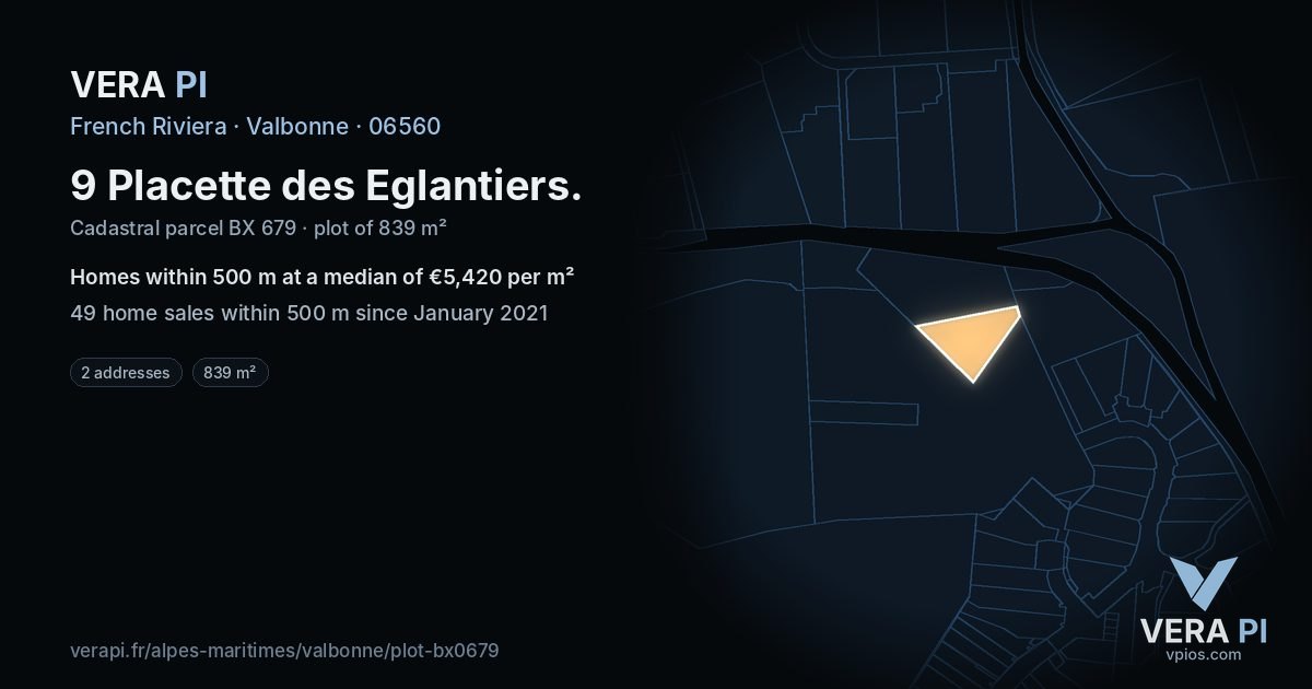 9 Placette des Eglantiers, Valbonne at night – the plot lit, the parcels around coloured by the prices near them