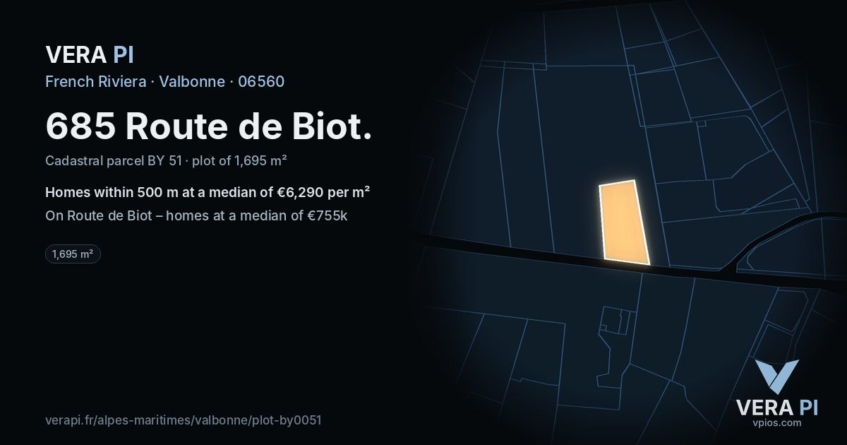 685 Route de Biot, Valbonne at night – the plot lit, the parcels around coloured by the prices near them