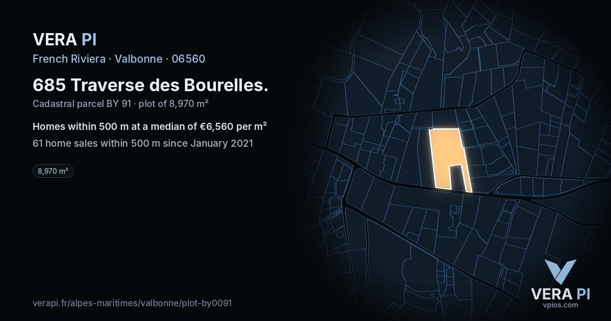 685 Traverse des Bourelles, Valbonne at night – the plot lit, the parcels around coloured by the prices near them
