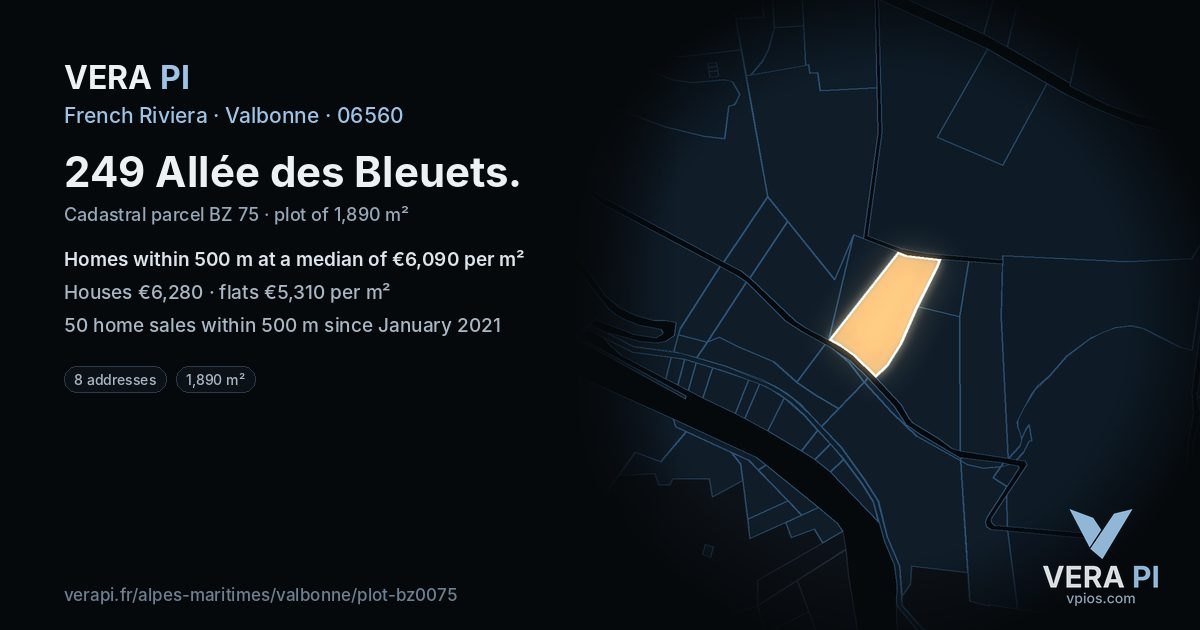 249 Allée des Bleuets, Valbonne at night – the plot lit, the parcels around coloured by the prices near them