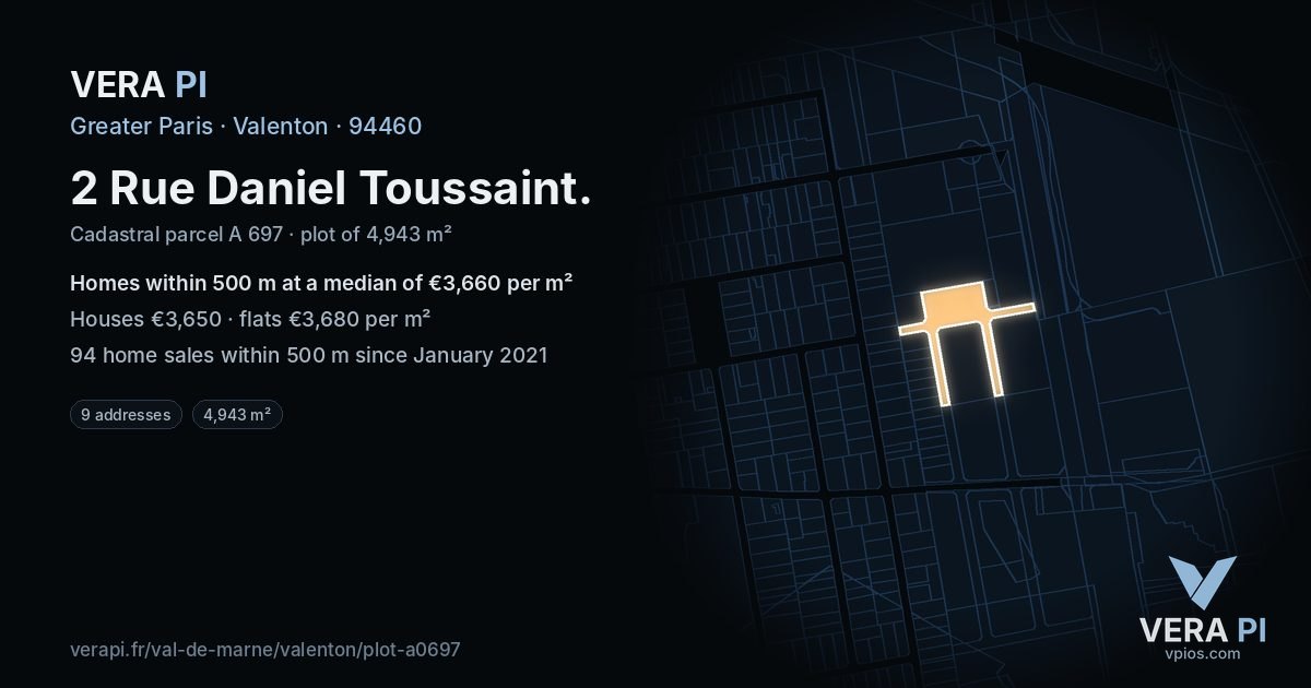 2 Rue Daniel Toussaint, Valenton at night – the plot lit, the parcels around coloured by the prices near them