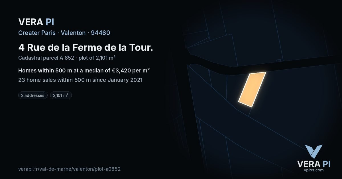4 Rue de la Ferme de la Tour, Valenton at night – the plot lit, the parcels around coloured by the prices near them
