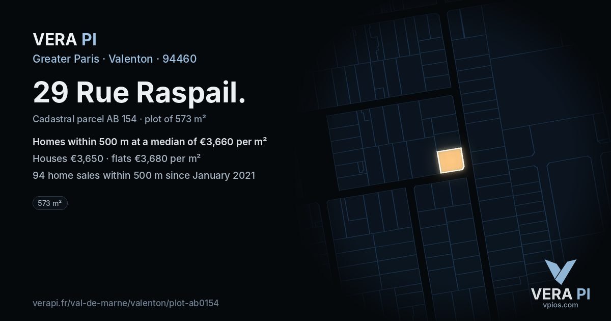 29 Rue Raspail, Valenton at night – the plot lit, the parcels around coloured by the prices near them