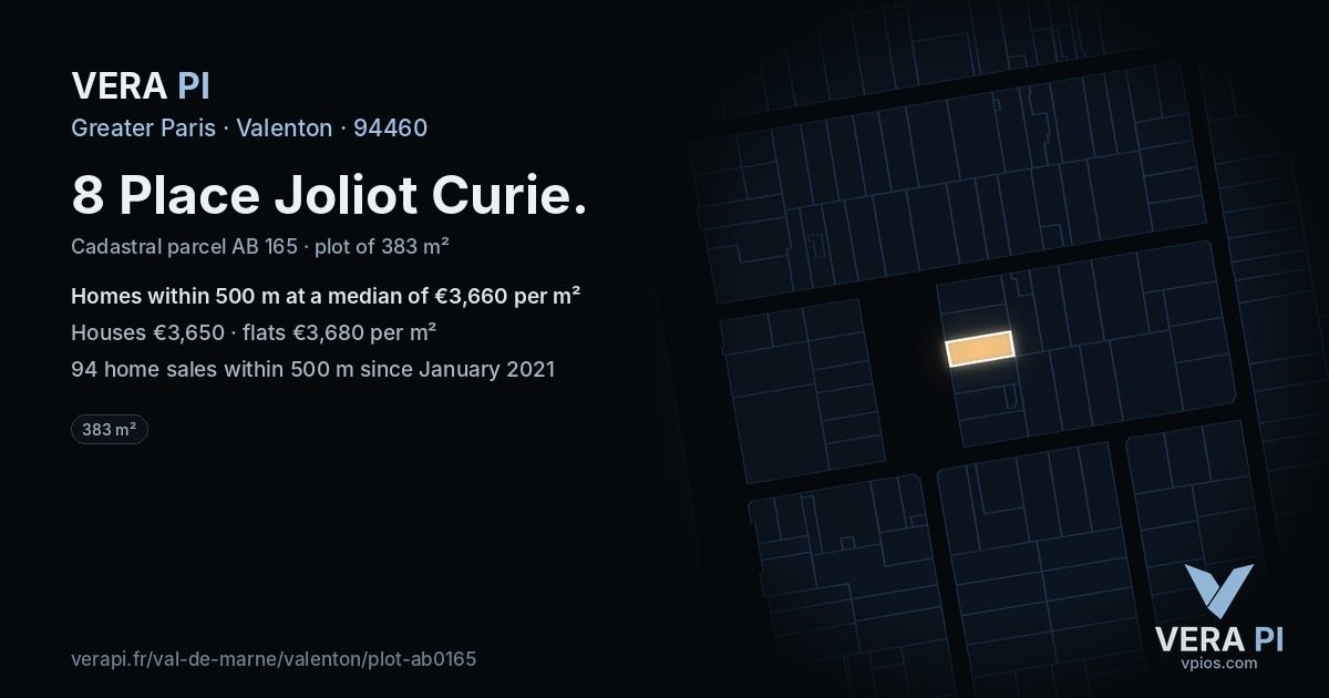 8 Place Joliot Curie, Valenton at night – the plot lit, the parcels around coloured by the prices near them