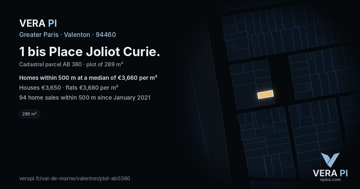 1 bis Place Joliot Curie, Valenton at night – the plot lit, the parcels around coloured by the prices near them