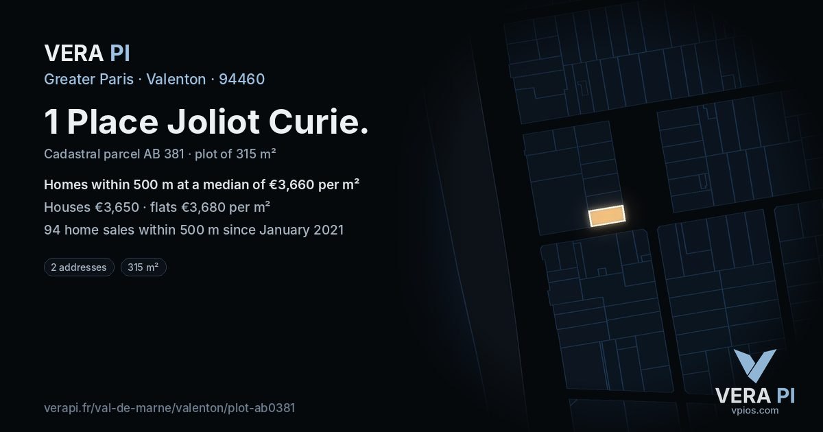 1 Place Joliot Curie, Valenton at night – the plot lit, the parcels around coloured by the prices near them