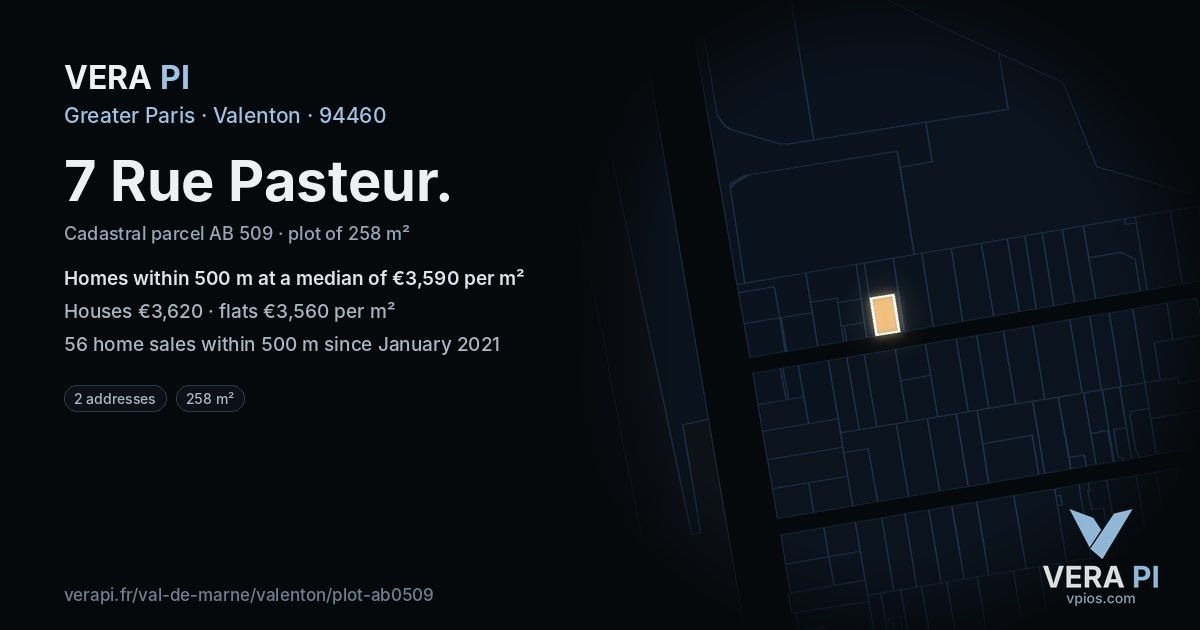 7 Rue Pasteur, Valenton at night – the plot lit, the parcels around coloured by the prices near them