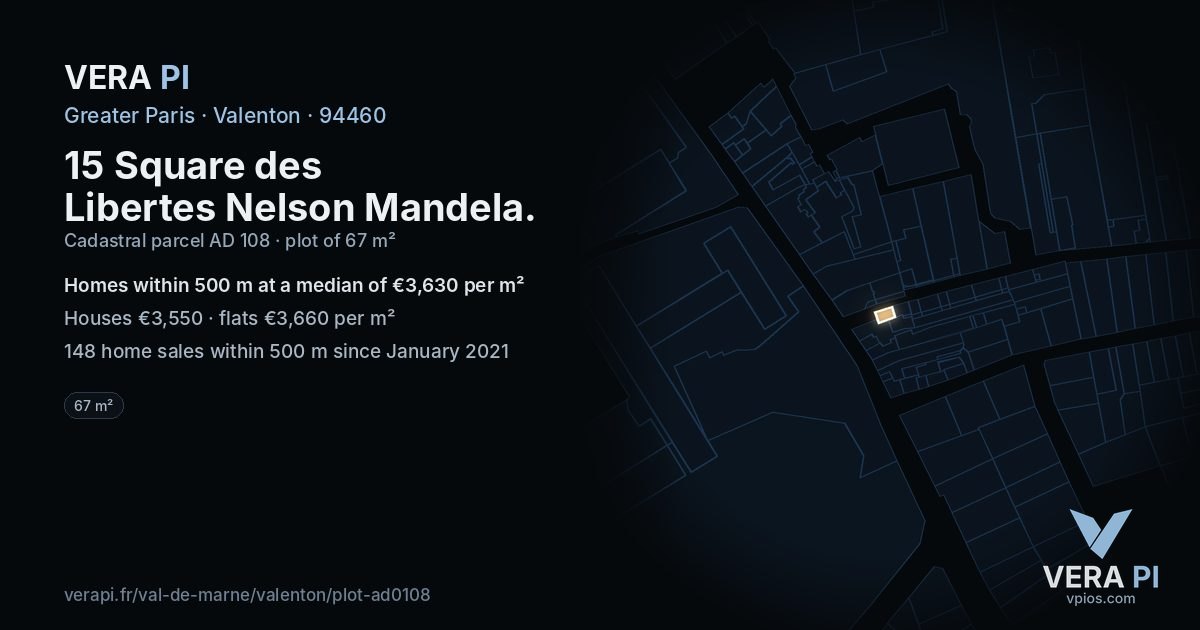 15 Square des Libertes Nelson Mandela, Valenton at night – the plot lit, the parcels around coloured by the prices near them