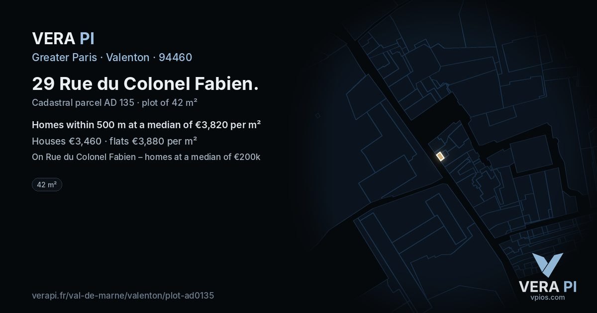29 Rue du Colonel Fabien, Valenton at night – the plot lit, the parcels around coloured by the prices near them