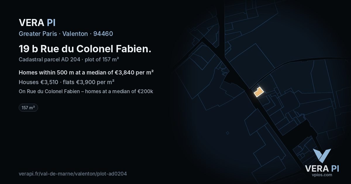 19 b Rue du Colonel Fabien, Valenton at night – the plot lit, the parcels around coloured by the prices near them