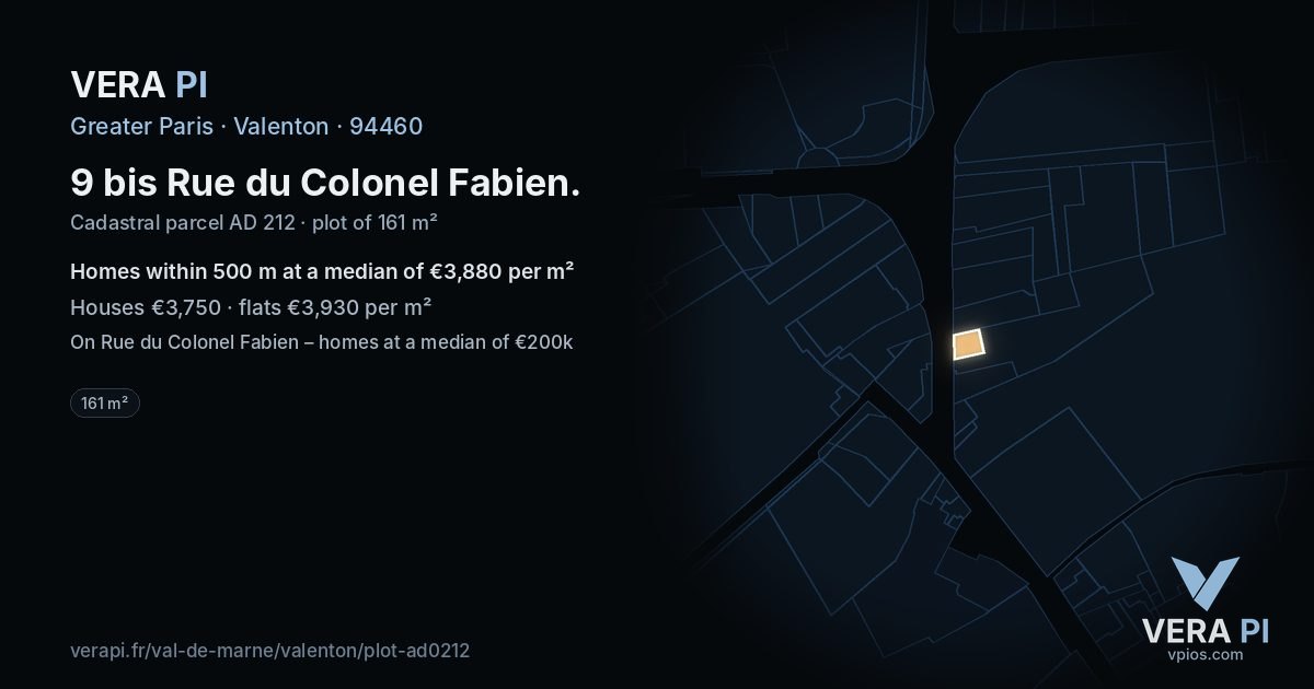9 bis Rue du Colonel Fabien, Valenton at night – the plot lit, the parcels around coloured by the prices near them
