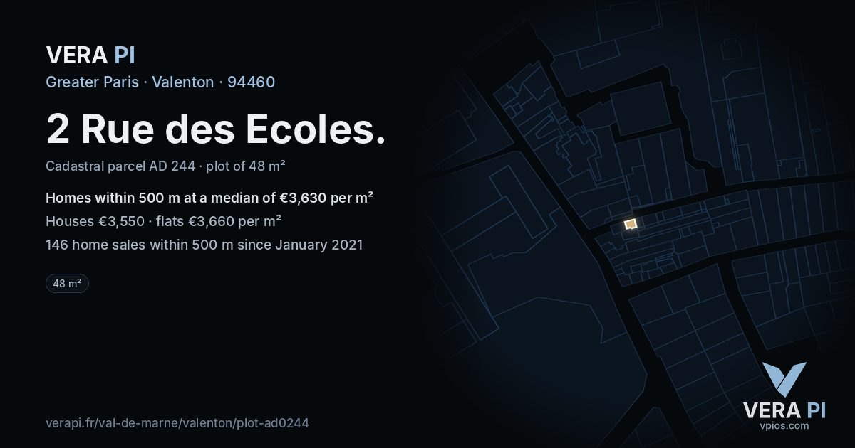 2 Rue des Ecoles, Valenton at night – the plot lit, the parcels around coloured by the prices near them