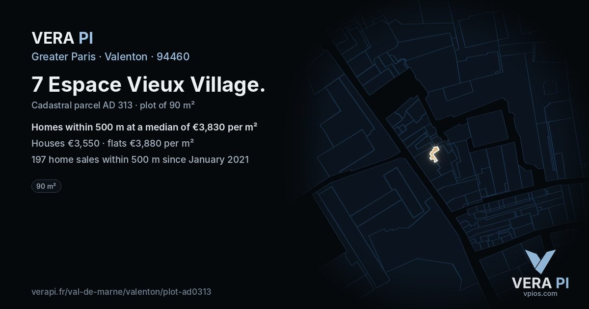7 Espace Vieux Village, Valenton at night – the plot lit, the parcels around coloured by the prices near them