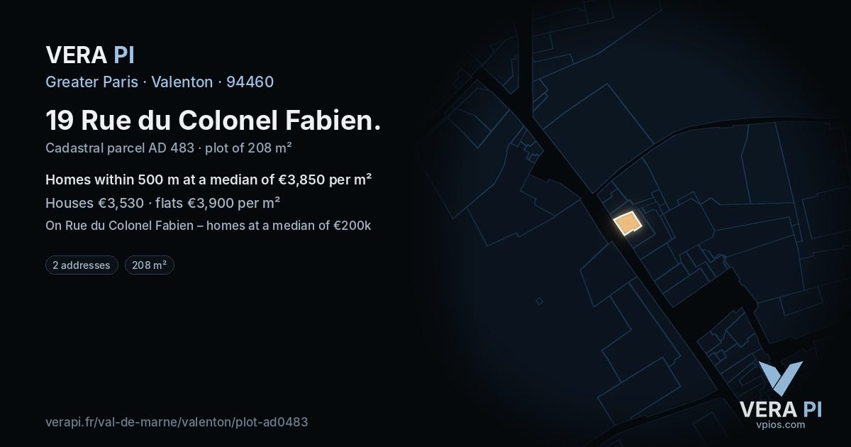 19 Rue du Colonel Fabien, Valenton at night – the plot lit, the parcels around coloured by the prices near them