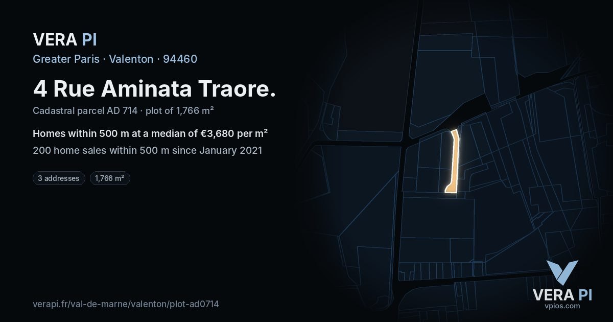 4 Rue Aminata Traore, Valenton at night – the plot lit, the parcels around coloured by the prices near them