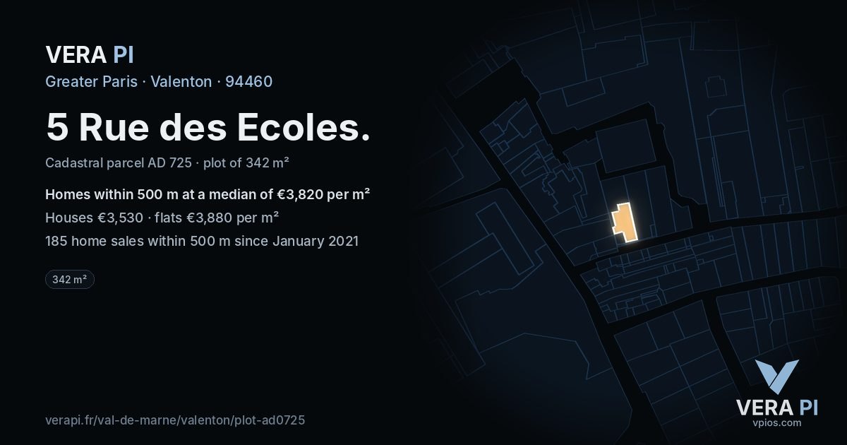 5 Rue des Ecoles, Valenton at night – the plot lit, the parcels around coloured by the prices near them